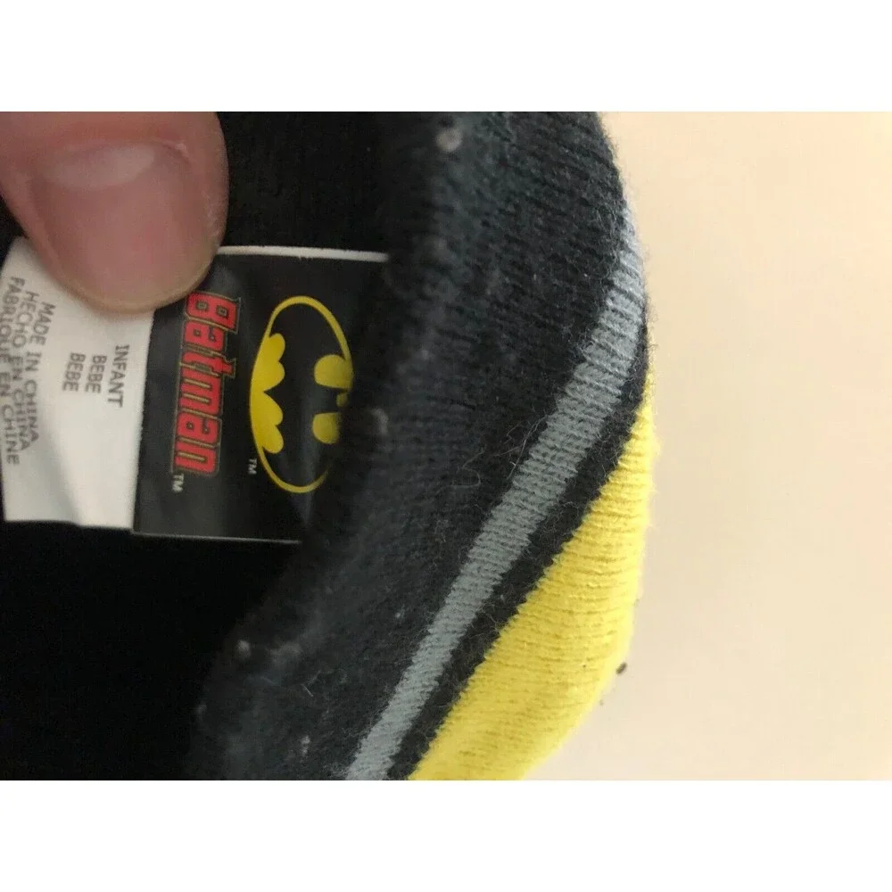 Batman Logo Wool Beanie DC Comics size16 Boys‎ Black with gray stripes